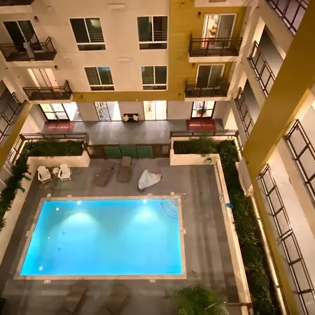 Gorgeous Apt With Parking In Ktown La
